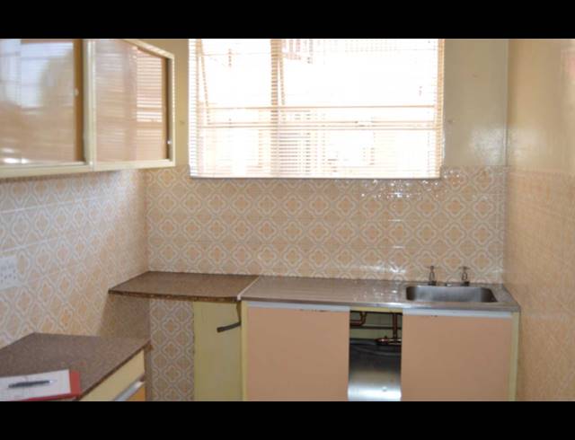 1 BEDROOM APARTMENT FOR SALE IN NEW REDRUTH
